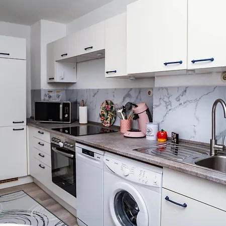 Ferienwohnung Ella - Direkt Am Bodensee Friedrichshafen Exterior foto