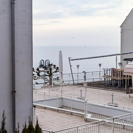 Ferienwohnung Ella - Direkt Am Bodensee Friedrichshafen Exterior foto